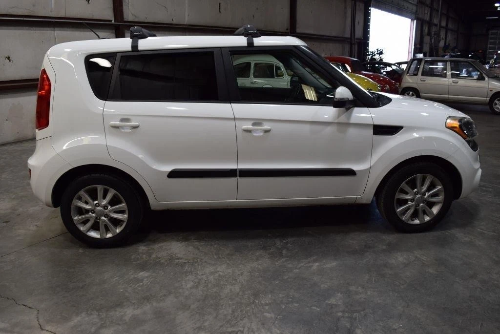2013 Kia Soul - Image 9 of 21