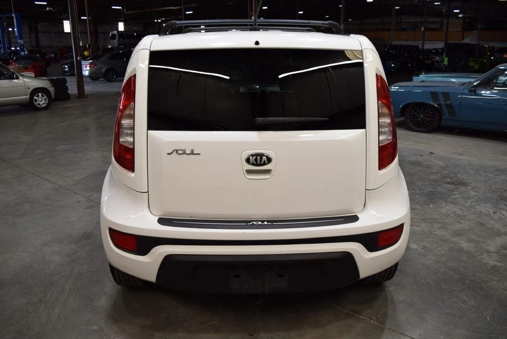 2013 Kia Soul - Image 7 of 21