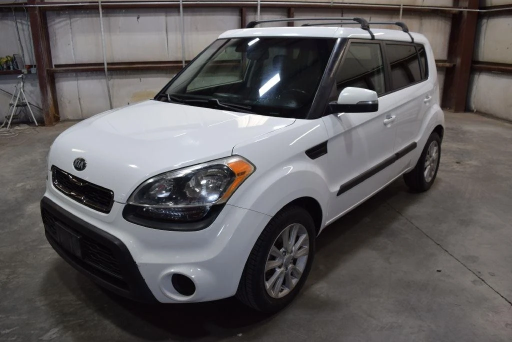 2013 Kia Soul - Image 3 of 21