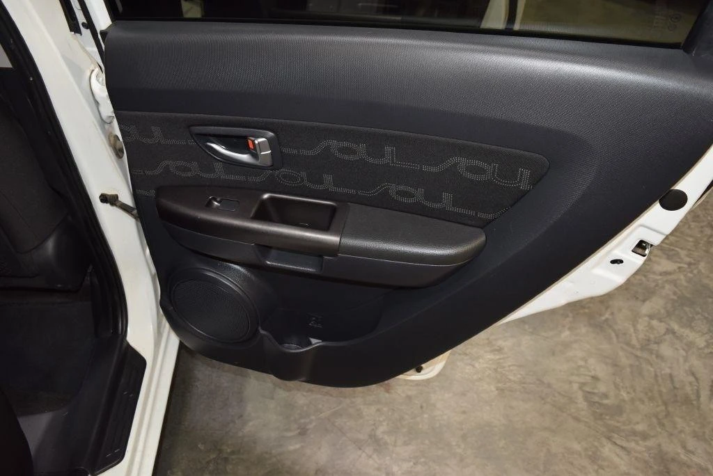 2013 Kia Soul - Image 18 of 21
