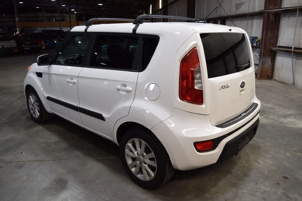 2013 Kia Soul - Image 5 of 21