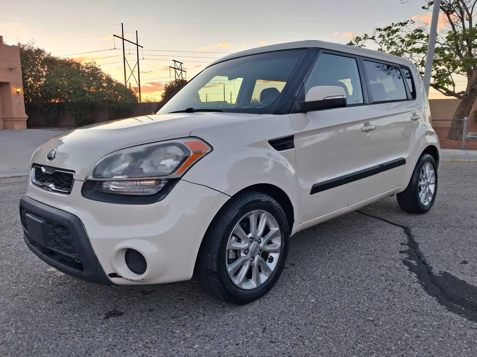2013 Kia Soul - Image 2 of 8