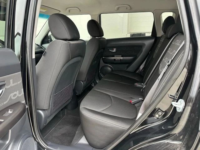 2013 Kia Soul - Image 11 of 21