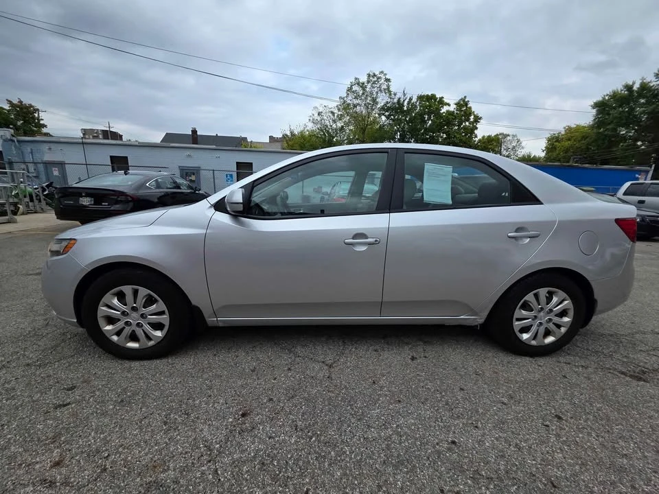 2013 Kia Forte - Image 3 of 17