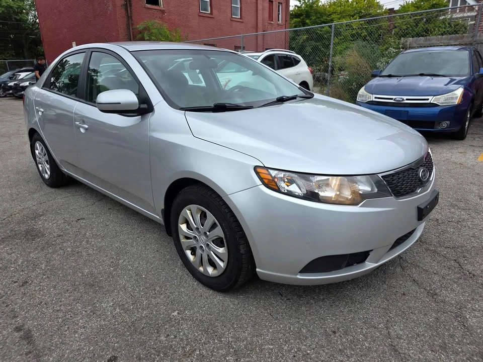 2013 Kia Forte - Image 4 of 17