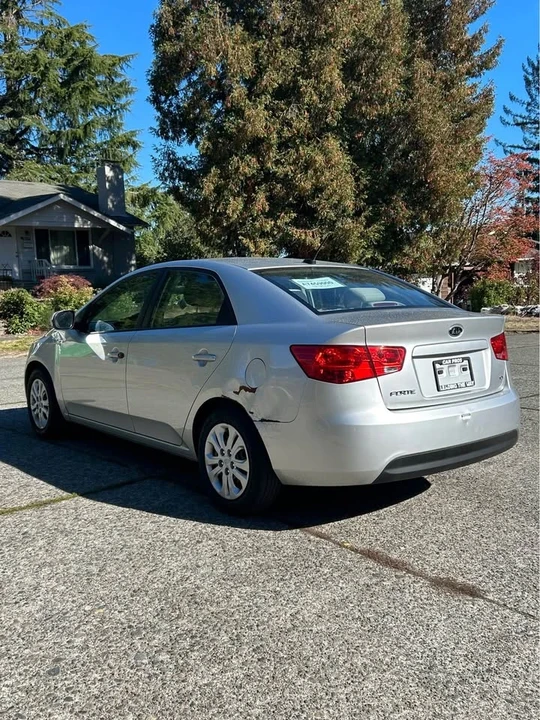 2013 Kia Forte - Image 7 of 20