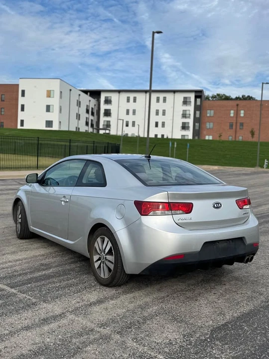 2013 Kia Forte - Image 5 of 9