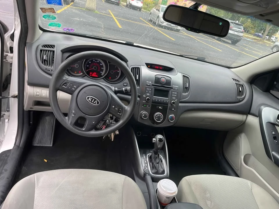 2013 Kia Forte - Image 10 of 10