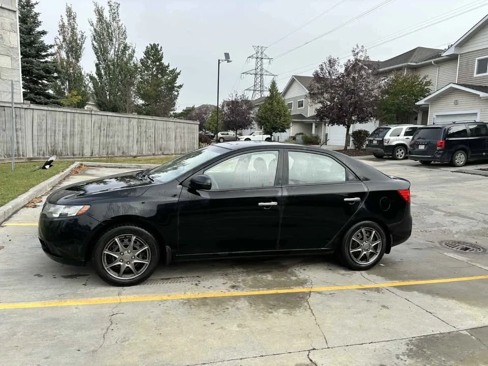 2013 Kia Forte - Image 6 of 11
