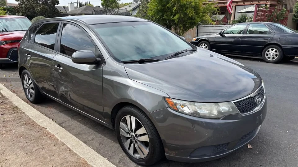 2013 Kia Forte - Image 4 of 7