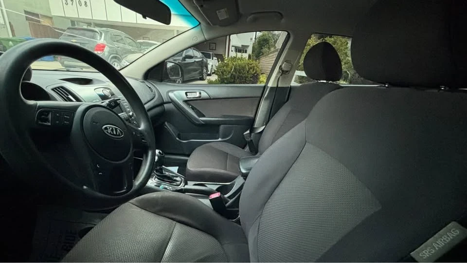 2013 Kia Forte - Image 6 of 7