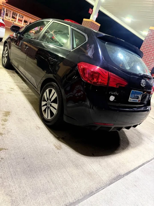 2013 Kia Forte - Image 9 of 12