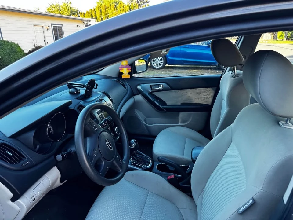 2013 Kia Forte - Image 9 of 13