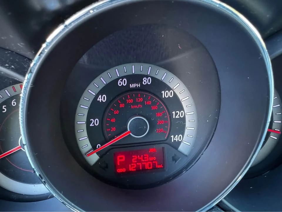 2013 Kia Forte - Image 6 of 13