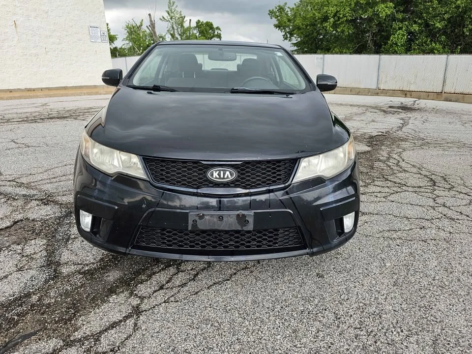 2013 Kia Forte - Image 2 of 10