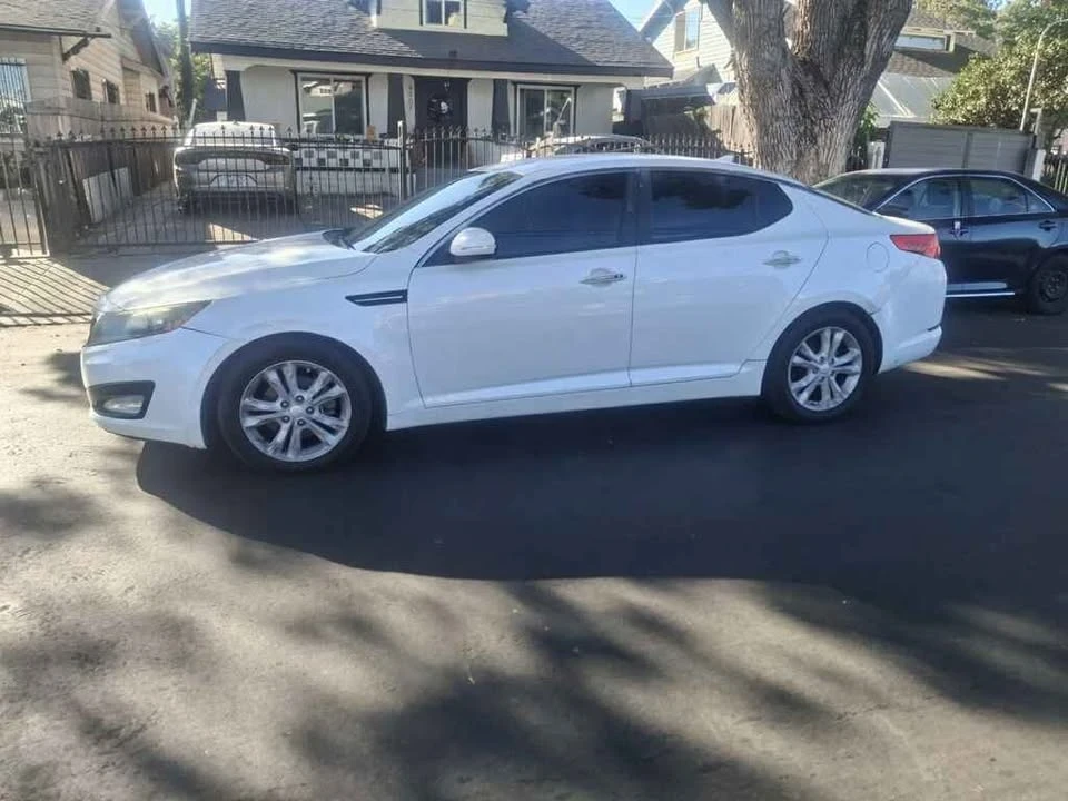 2013 Kia Forte - Image 3 of 9