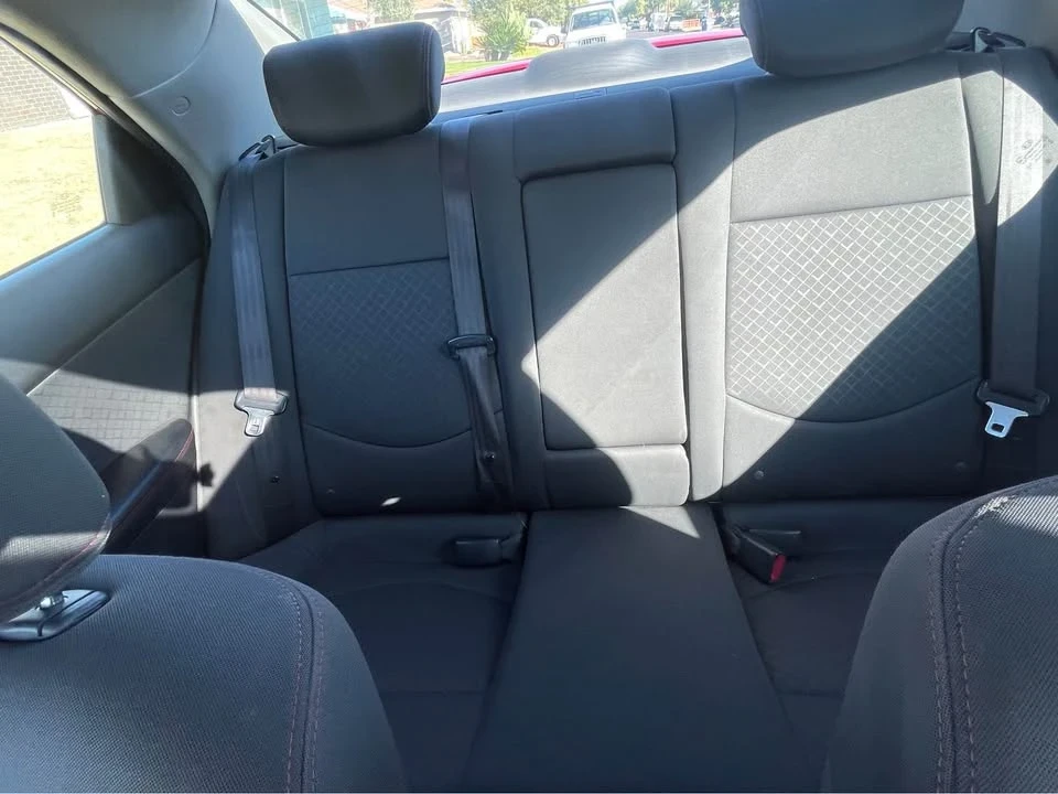 2013 Kia Forte - Image 9 of 13
