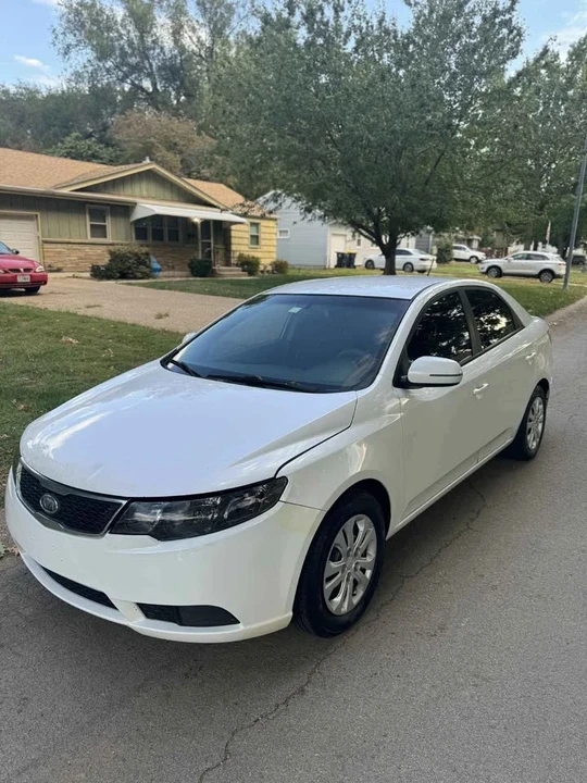 2013 Kia Forte - Image 13 of 14