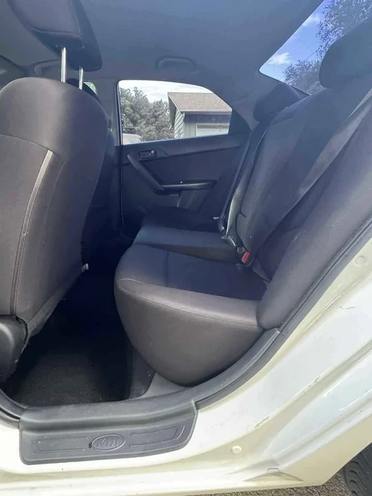 2013 Kia Forte - Image 10 of 14
