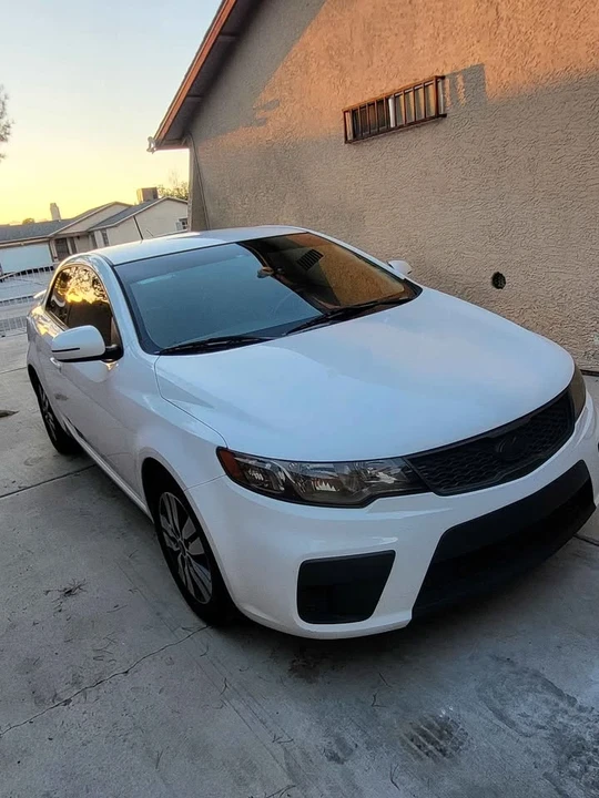 2013 Kia Forte - Image 2 of 9