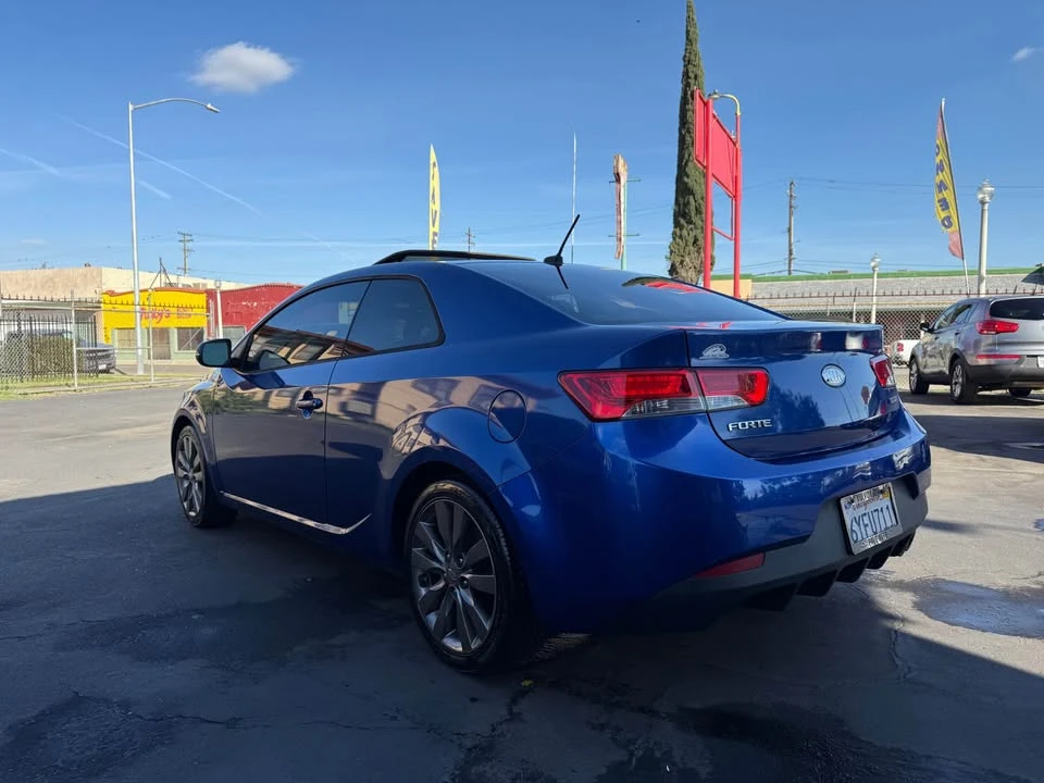 2013 Kia Forte - Image 2 of 11