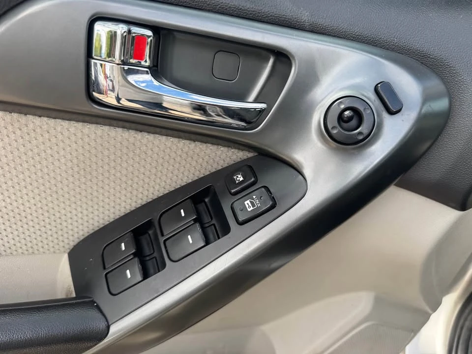 2013 Kia Forte - Image 18 of 19