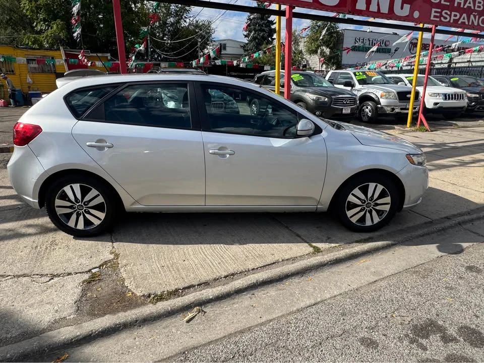 2013 Kia Forte - Image 4 of 19