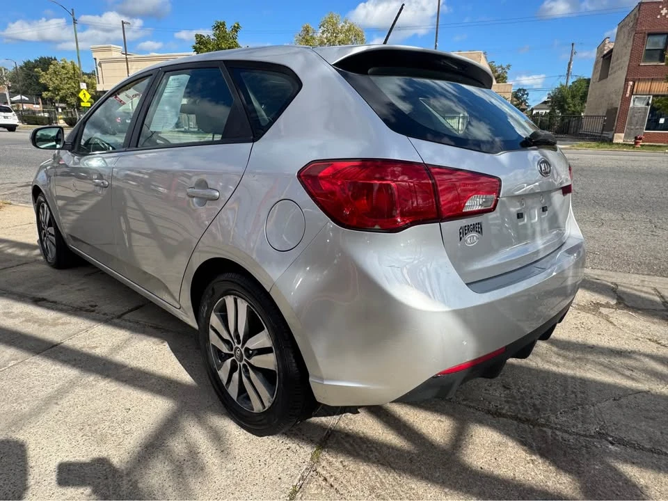 2013 Kia Forte - Image 7 of 19