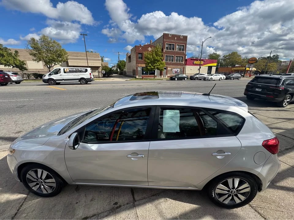 2013 Kia Forte - Image 9 of 19