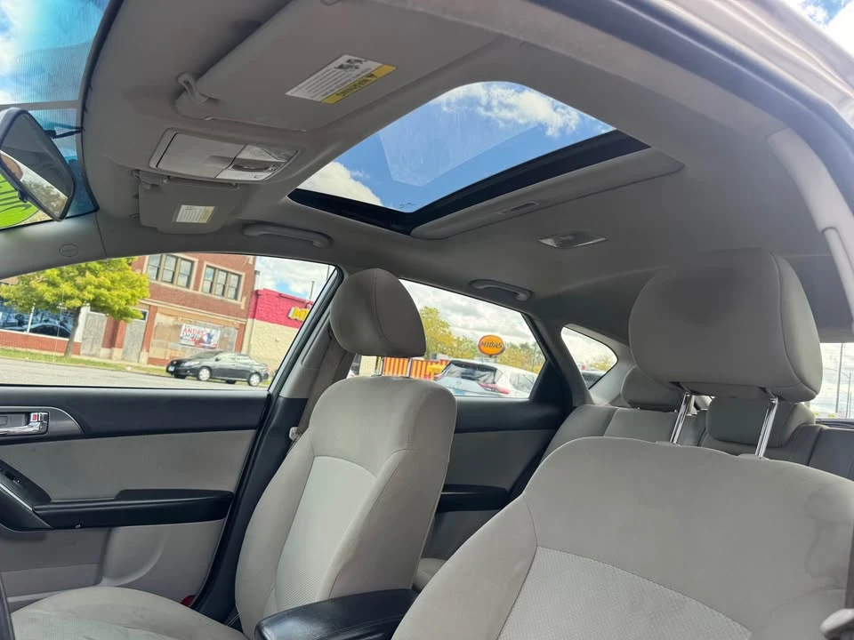 2013 Kia Forte - Image 14 of 19