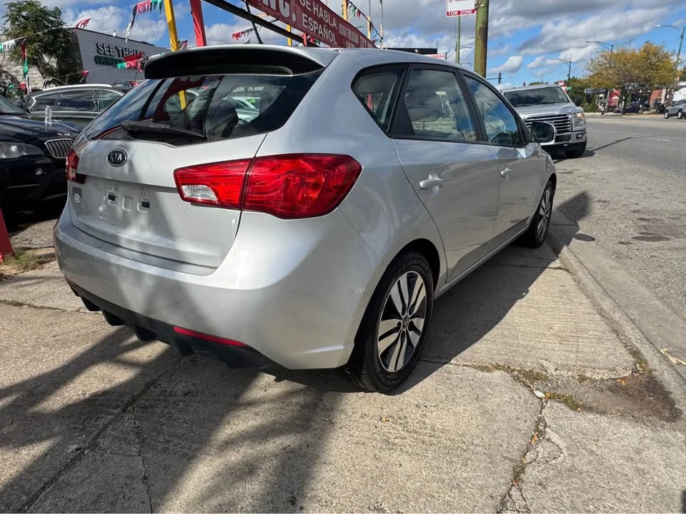2013 Kia Forte - Image 5 of 19