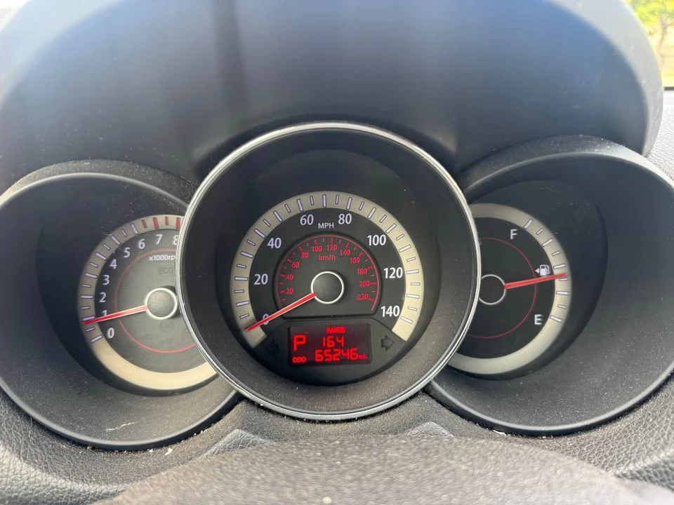 2013 Kia Forte - Image 11 of 19