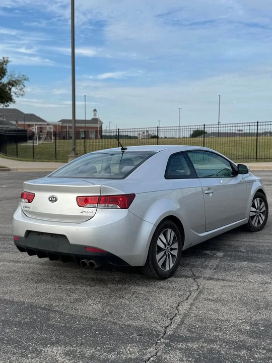 2013 Kia Forte - Image 4 of 9