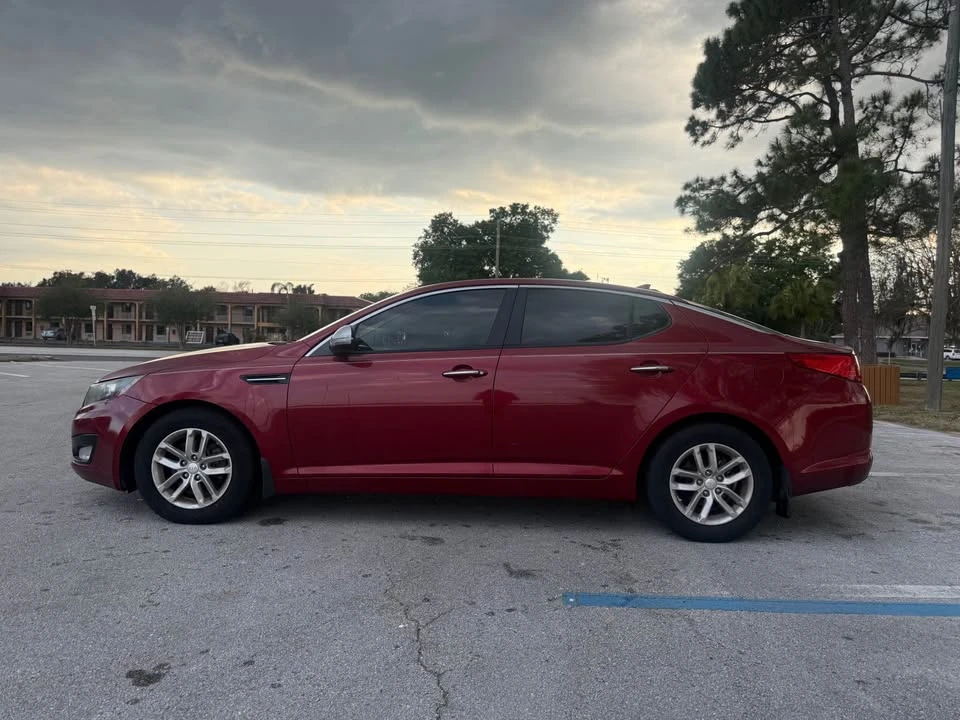 2013 Kia Optima/K5 - Image 2 of 13