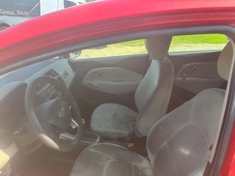 2013 Kia Rio - Image 7 of 13