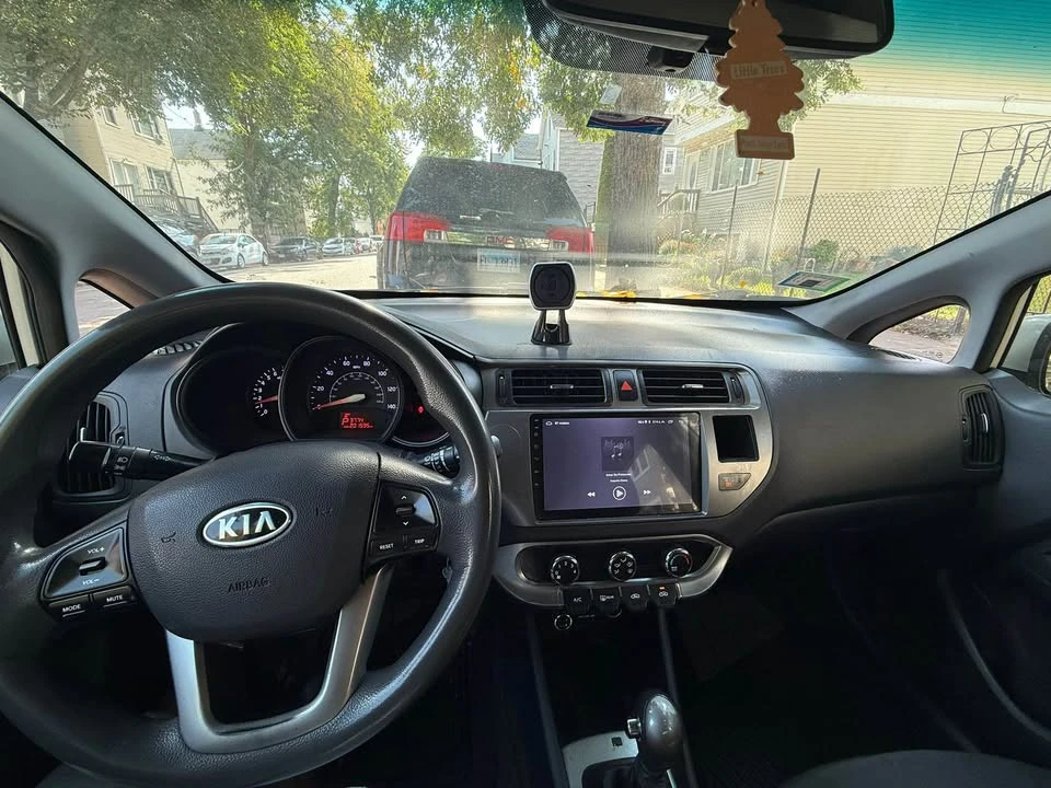 2013 Kia Rio - Image 4 of 10