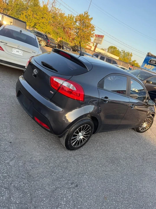 2013 Kia Rio - Image 3 of 5