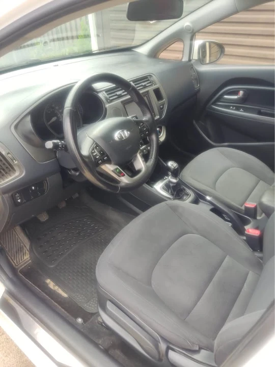 2013 Kia Rio - Image 15 of 15