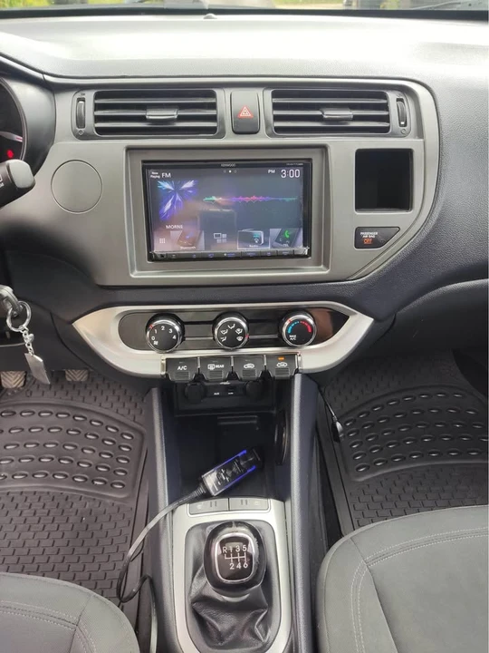 2013 Kia Rio - Image 8 of 15