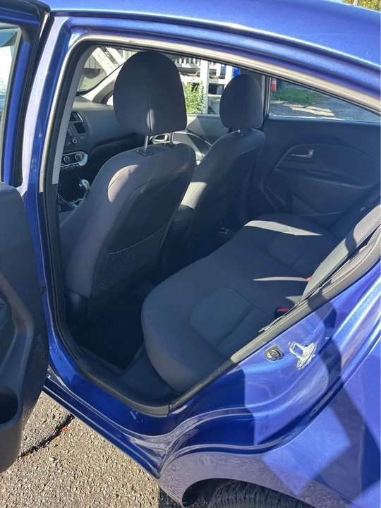 2013 Kia Rio - Image 5 of 7