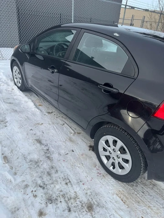 2013 Kia Rio - Image 4 of 5