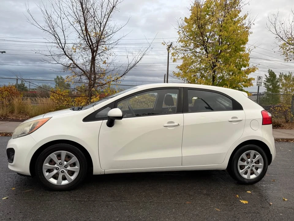 2013 Kia Rio - Image 2 of 12