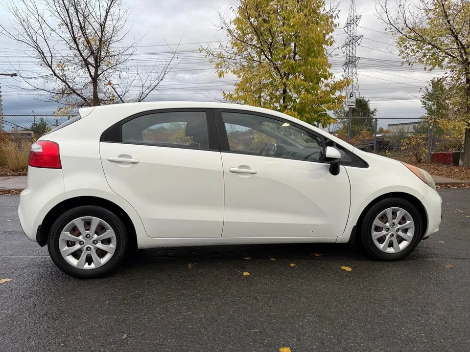 2013 Kia Rio - Image 11 of 12