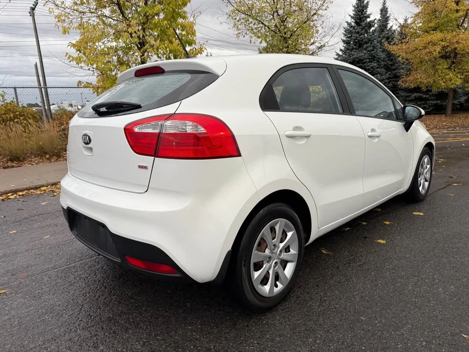 2013 Kia Rio - Image 10 of 12