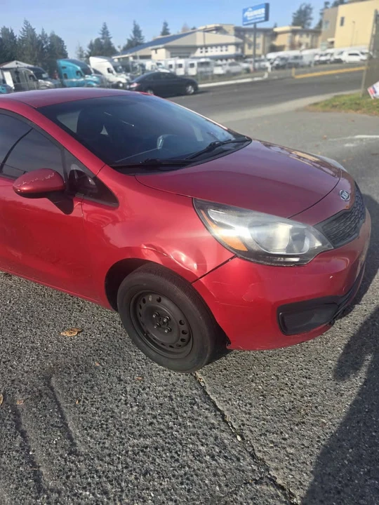 2013 Kia Rio - Image 4 of 10