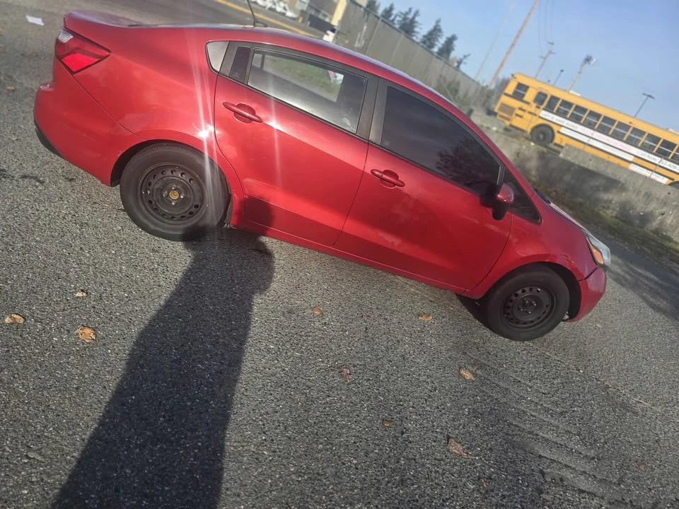 2013 Kia Rio - Image 5 of 10