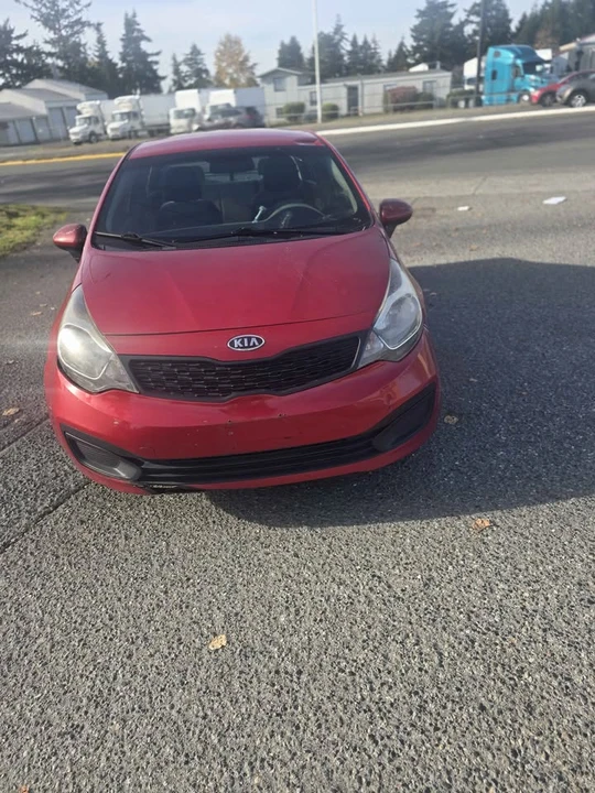 2013 Kia Rio - Image 2 of 10