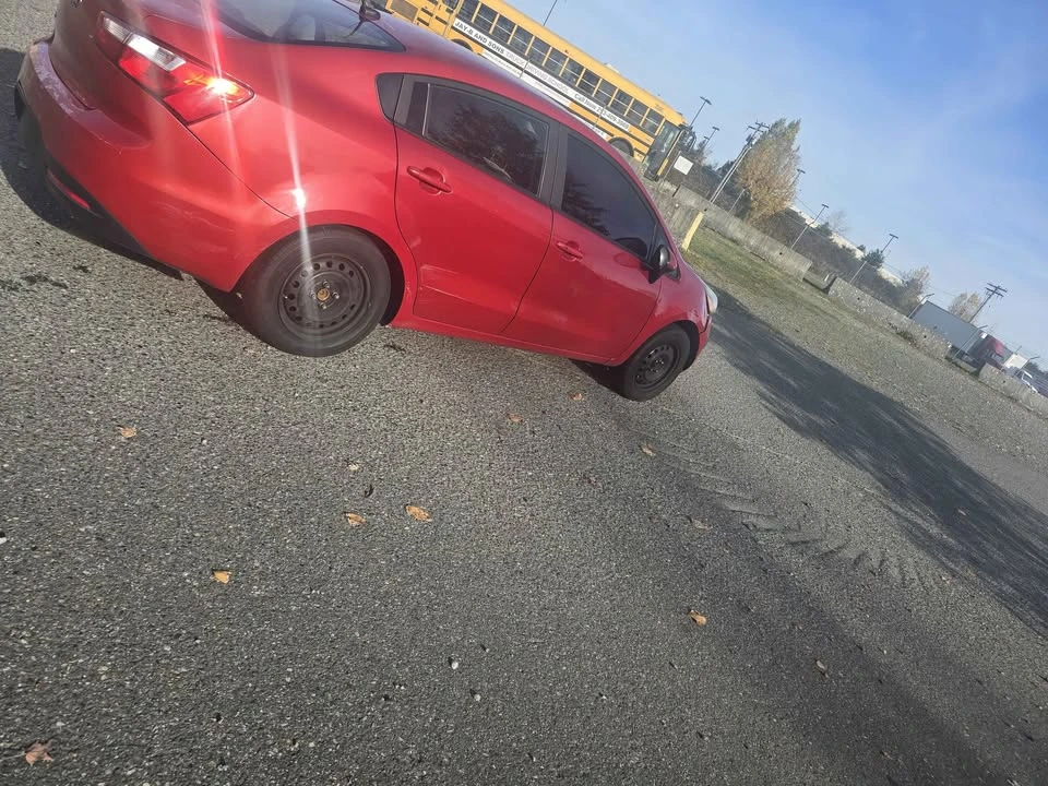 2013 Kia Rio - Image 3 of 10