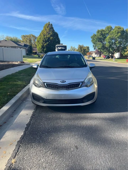 2013 Kia Rio - Image 2 of 18