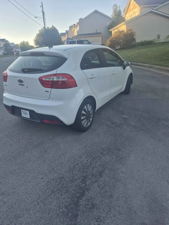 2013 Kia Rio - Image 7 of 9